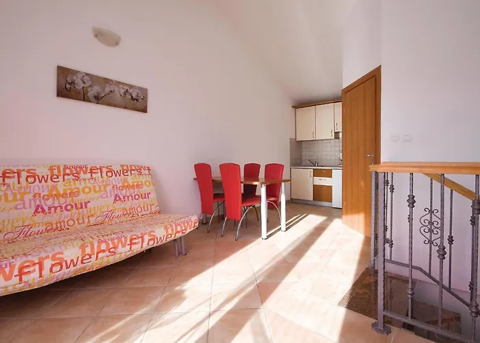 Pet Friendly Home In Turanj